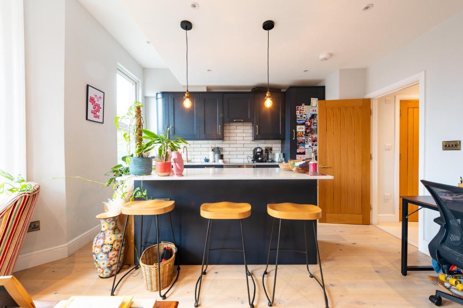 Gauden Road By Capital Londen